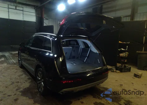 2017 Audi Q7 2.0T Premium z USA, uszkodzony, nr VIN WA1LHAF75HD043358